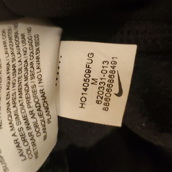 Nike Therma Fit All Time Swoosh Women's Hoodie - Picture 9 of 10